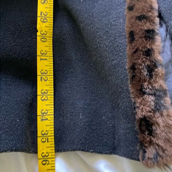 Vintage Lindor Petite Black Wool Coat With Faux Leopard Fur Trim, Size 16 - Picture 15 of 16